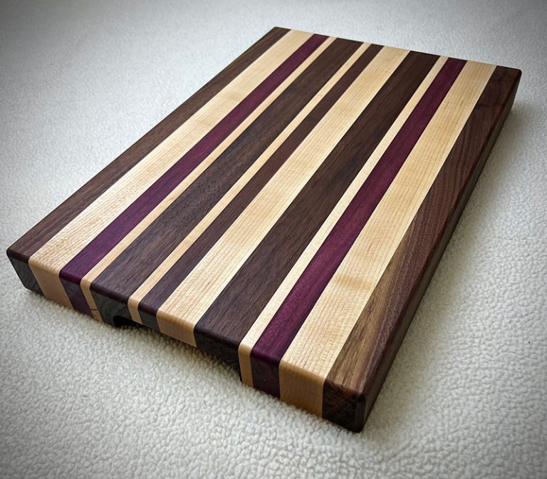Edge Grain Cutting Board - Basil