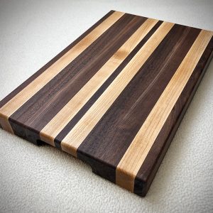 Edge Grain Cutting Board - Nutmeg